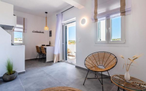 Milos Del Sol Studios
